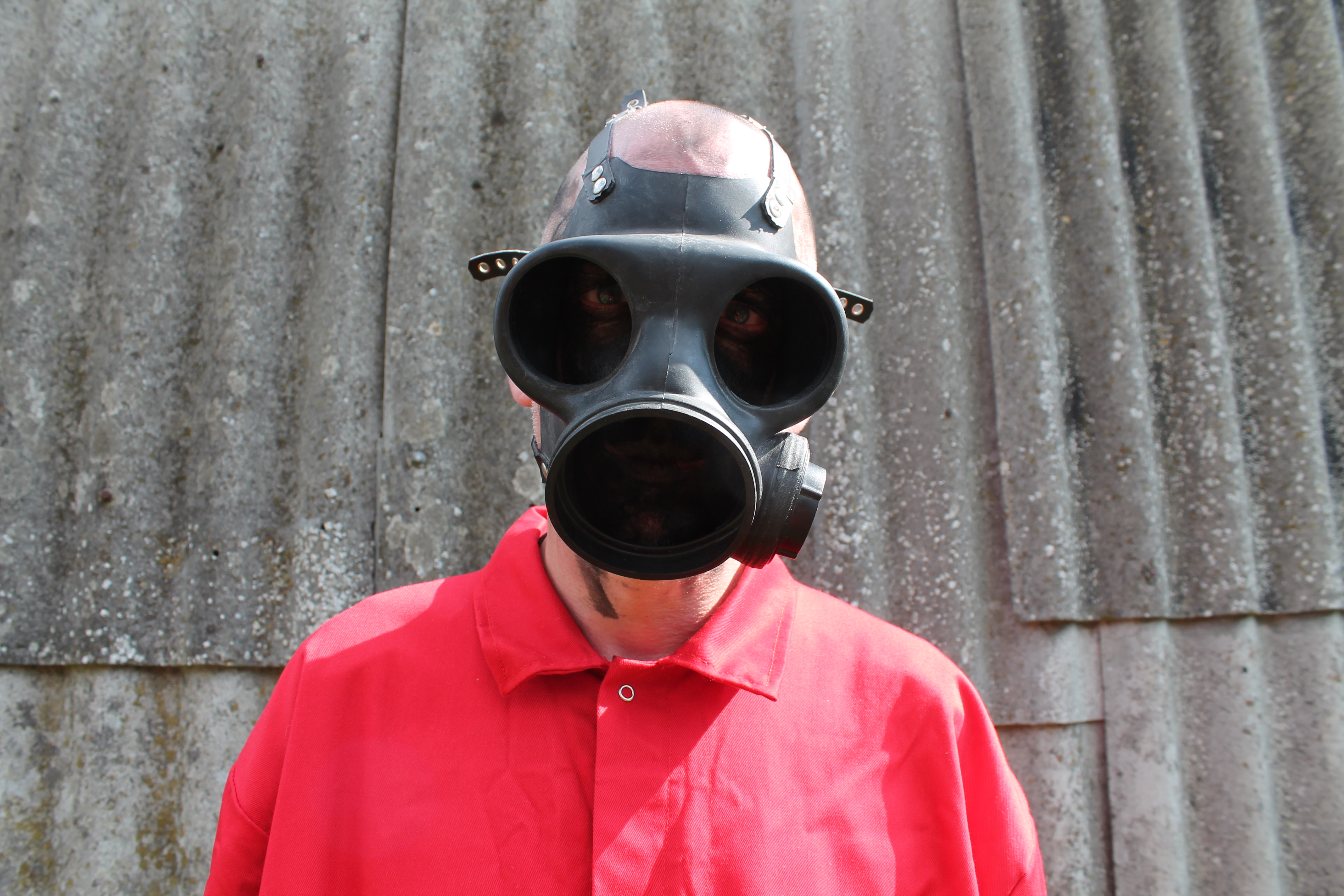 #0 Dennis as Sid Wilson